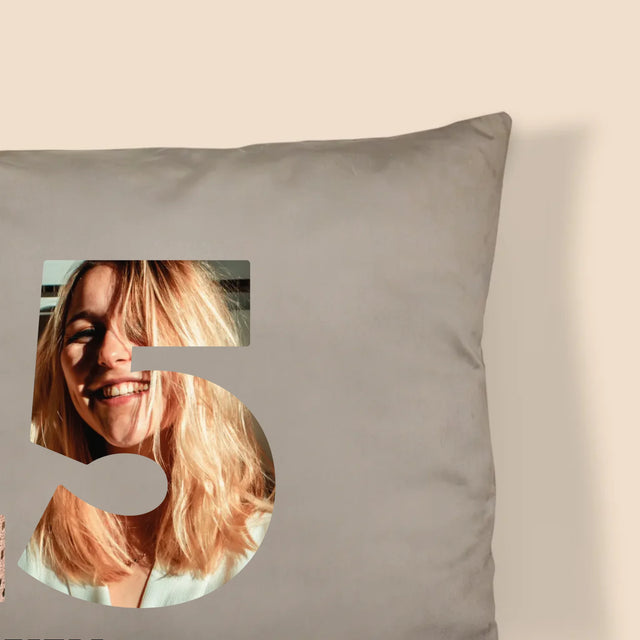 Buchstaben-Collage: Zu Alt Für Dicaprio - Kissen