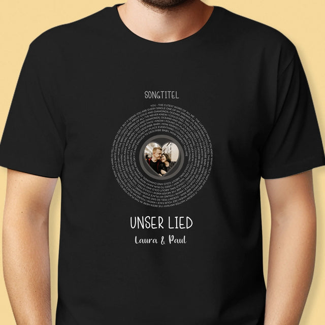 Foto Und Unterschrift: Unser Lied Mit Text - T-Shirt Für Herren