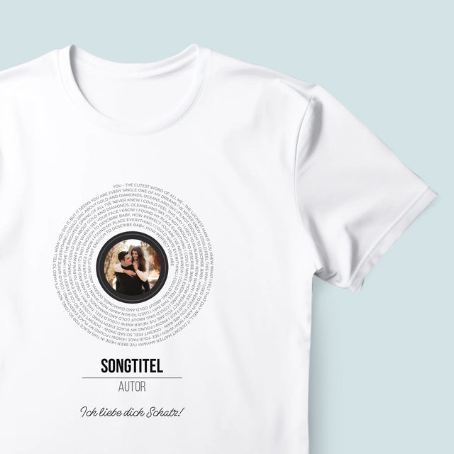 Foto Und Unterschrift: Songtexte Auf Der Platte - T-Shirt Für Herren
