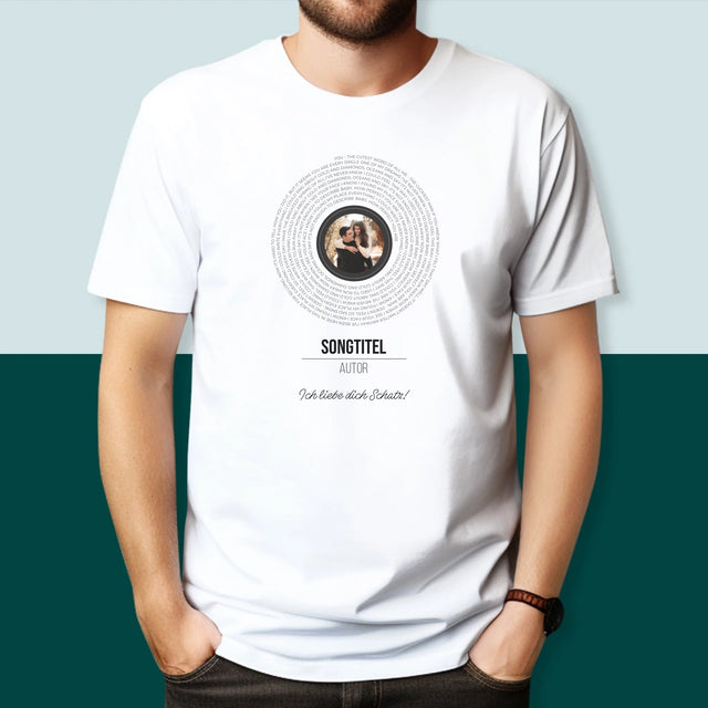 Foto Und Unterschrift: Songtexte Auf Der Platte - T-Shirt Für Herren