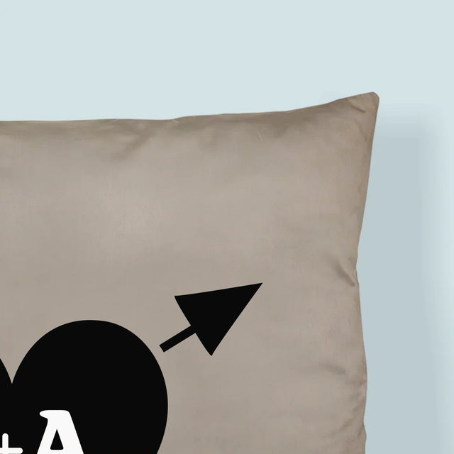 Monogramm: Initialen Herz Mit Pfeil - Kissen