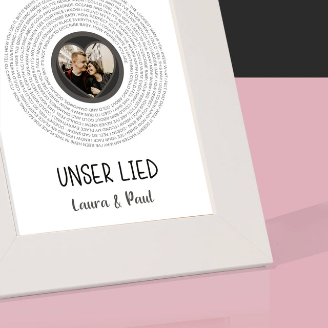 Foto Und Unterschrift: Unser Lied Mit Text - Bilderrahmen