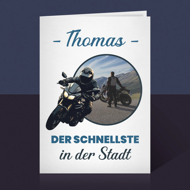 Foto Und Unterschrift: Der Schnellste In Der Stadt - Glückwunschkarte