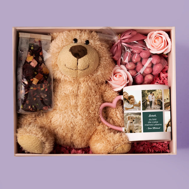 Fotocollage: Liebe Collage - Geschenkset Mit Tasse, Teddybär Und Süßigkeiten
