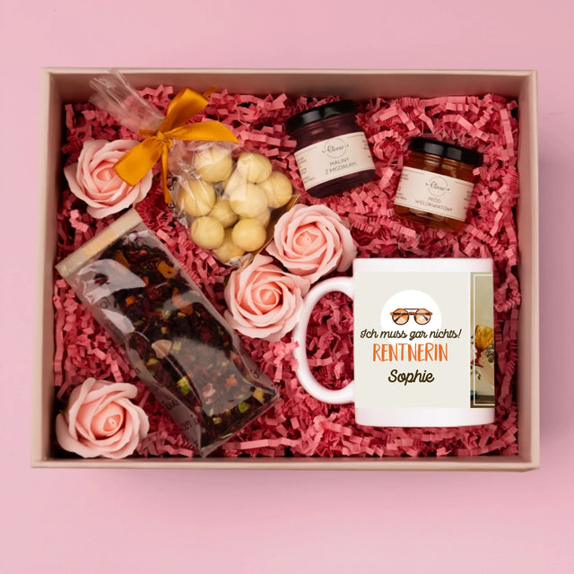 Foto Und Unterschrift: Ich Muss Gar Nichts! Rentnerin - Geschenkset Mit Tasse, Tee Und Süßigkeiten