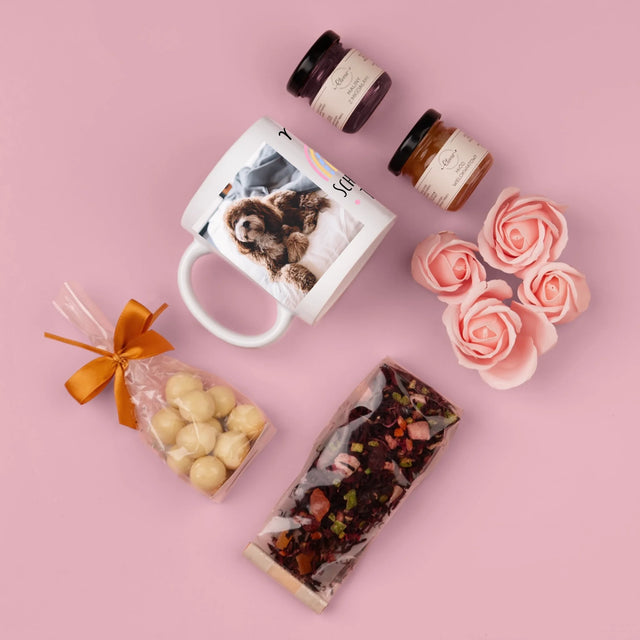 Fotocollage: Schönen Tag! - Geschenkset Mit Tasse, Tee Und Süßigkeiten