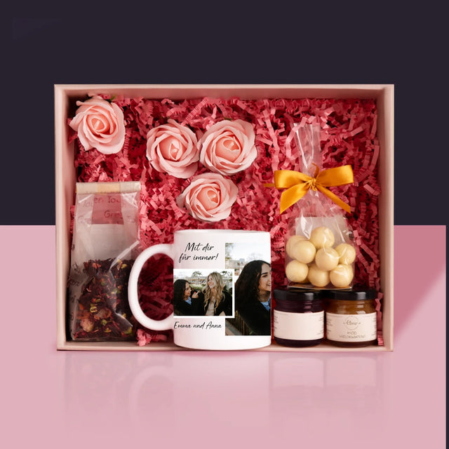 Fotocollage: Freundinnen Für Immer - Geschenkset Mit Tasse, Tee Und Süßigkeiten