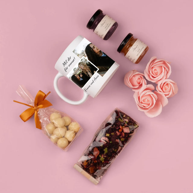 Fotocollage: Freundinnen Für Immer - Geschenkset Mit Tasse, Tee Und Süßigkeiten