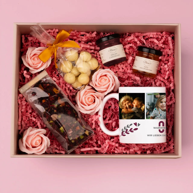 Fotocollage: Oma - Geschenkset Mit Tasse, Tee Und Süßigkeiten