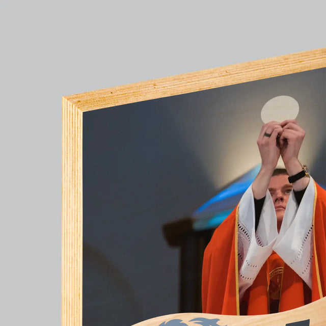 Foto Und Unterschrift: Jubiläum Der Priesterweihe - Druck Auf Holz