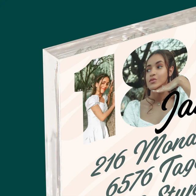 Buchstaben-Collage: 18 Jahre Countdown - Acrylblock