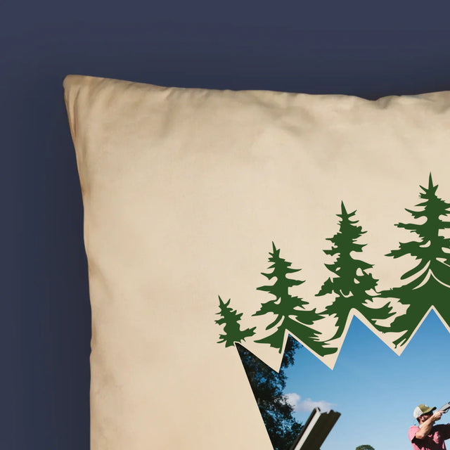 Form-Collage: König Der Wälder - Kissen