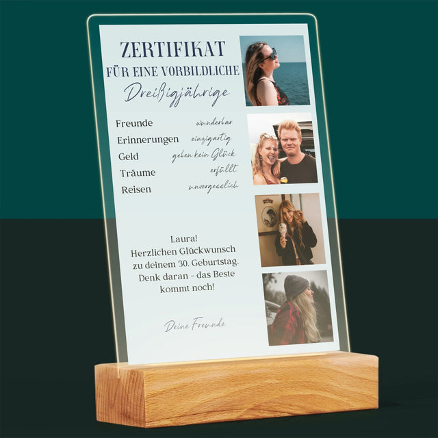 Fotocollage: Zertifikat Für Eine Vorbildliche Dreißigjährige - Druck Auf Acrylglas