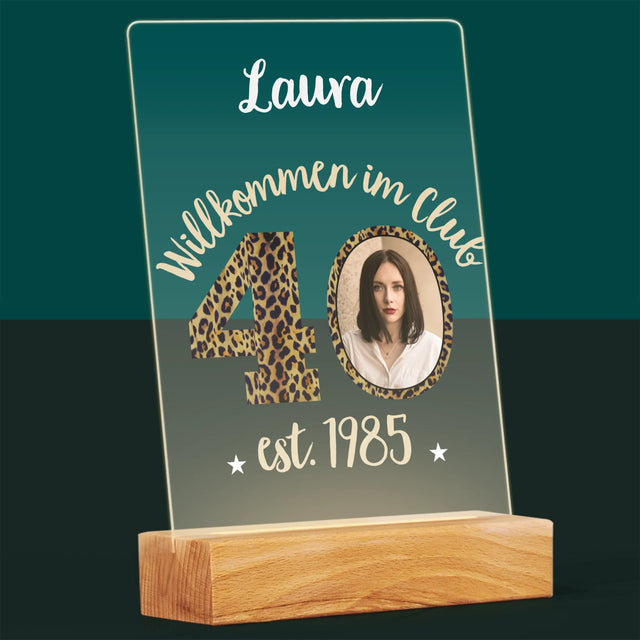 Foto Und Unterschrift: Willkommen Im Club Der 40-Jährigen - Druck Auf Acrylglas