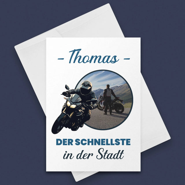 Foto Und Unterschrift: Der Schnellste In Der Stadt - Glückwunschkarte