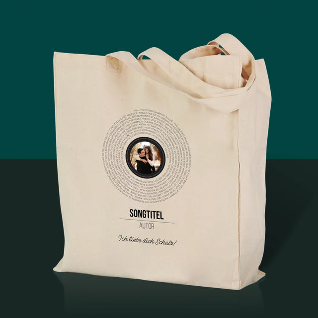 Foto und Bildunterschrift: Songtexte auf der CD – Canvas-Tasche | DE
