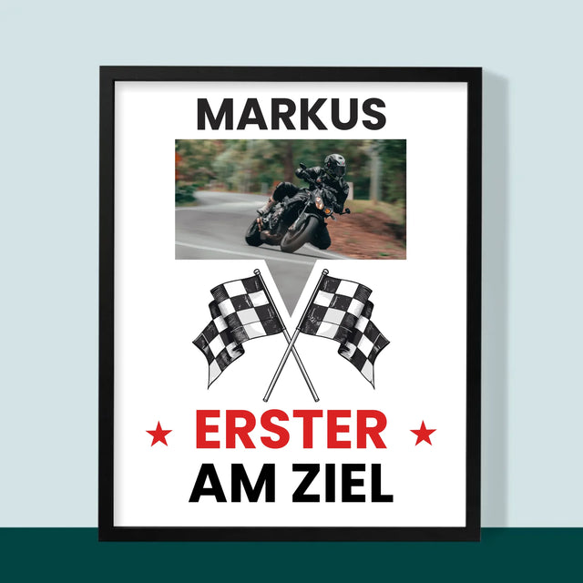 Zdjęcie I Podpis: Pierwszy Na Mecie - Wydruk Obramowany | DE