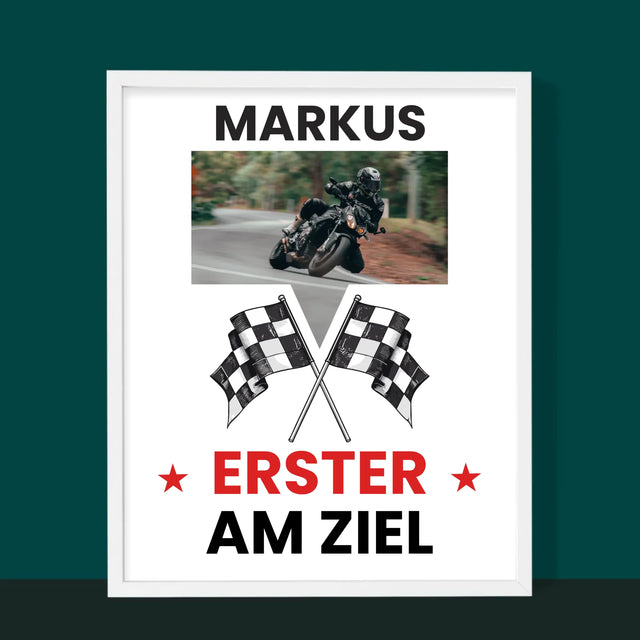 Zdjęcie I Podpis: Pierwszy Na Mecie - Wydruk Obramowany | DE
