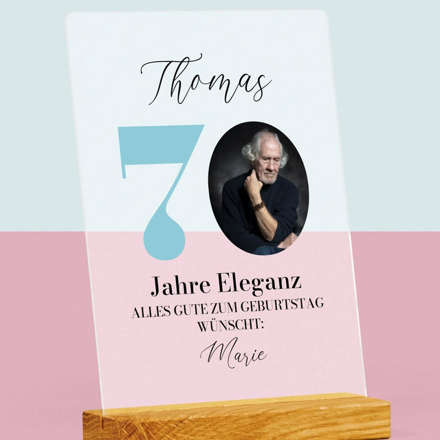 Foto Und Unterschrift: 70 Jahre Eleganz - Druck Auf Acrylglas