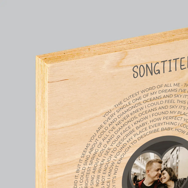 Foto Und Unterschrift: Unser Lied Mit Text - Druck Auf Holz
