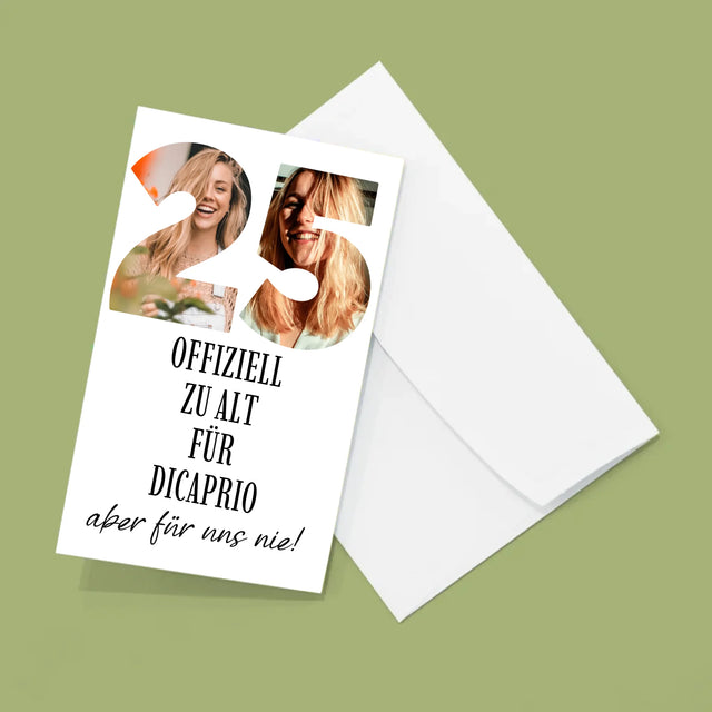 Buchstaben-Collage: Zu Alt Für Dicaprio - Fotos, Harmonikaartig Gefaltet