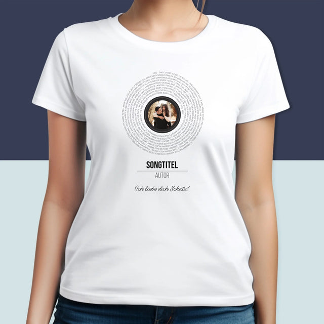 Foto Und Unterschrift: Songtexte Auf Der Platte - T-Shirt Für Damen
