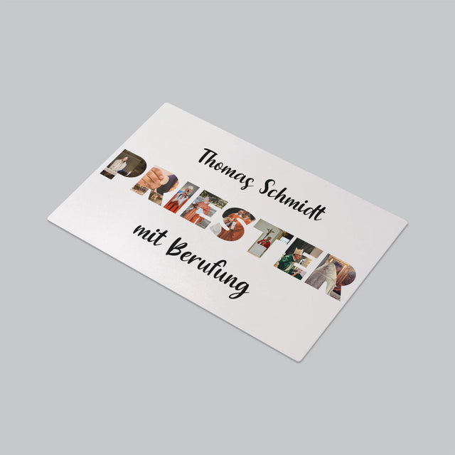Buchstaben-Collage: Priester Aus Berufung - Schreibtischunterlage