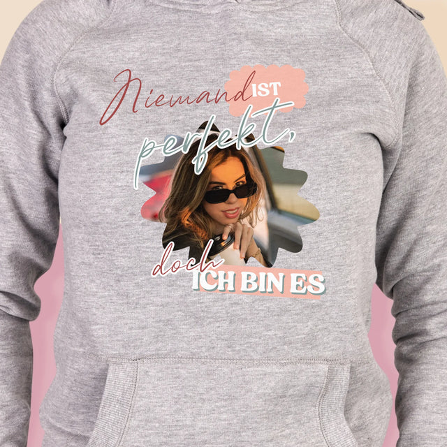 Foto Und Unterschrift: Niemand Ist Perfekt - Kapuzenpullover Für Damen