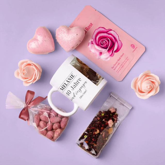 Fotocollage: 40 Jahre Vergangen - Geschenkset Mit Tasse Und Wellnessartikeln