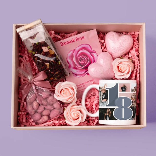 Fotocollage: 18 - Schönsten Momente - Geschenkset Mit Tasse Und Wellnessartikeln