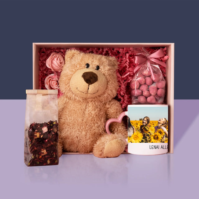 Fotocollage: 2 Fotos Und Unterschrift - Geschenkset Mit Tasse, Teddybär Und Süßigkeiten