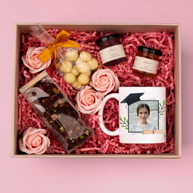 Foto Und Unterschrift: Herzlichen Glückwunsch - Geschenkset Mit Tasse, Tee Und Süßigkeiten