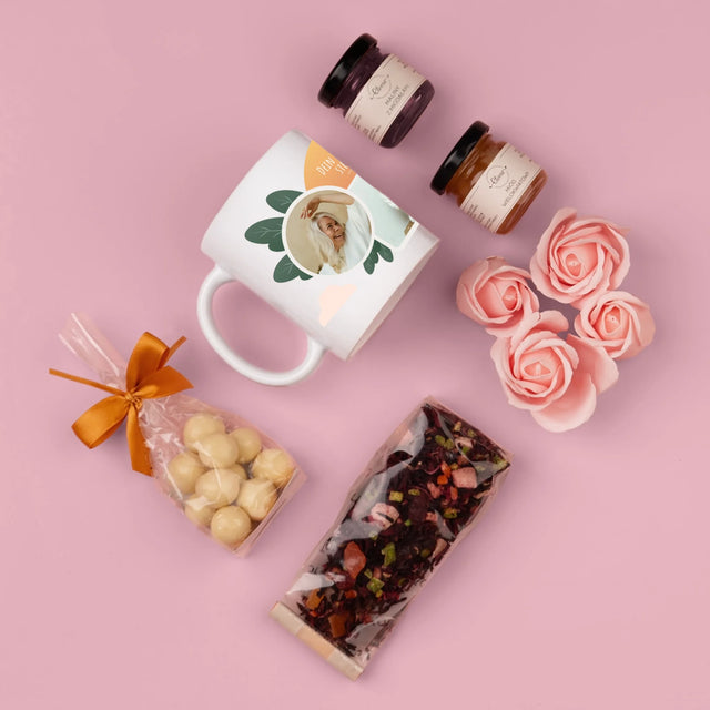 Fotocollage: Traumurlaub - Geschenkset Mit Tasse, Tee Und Süßigkeiten