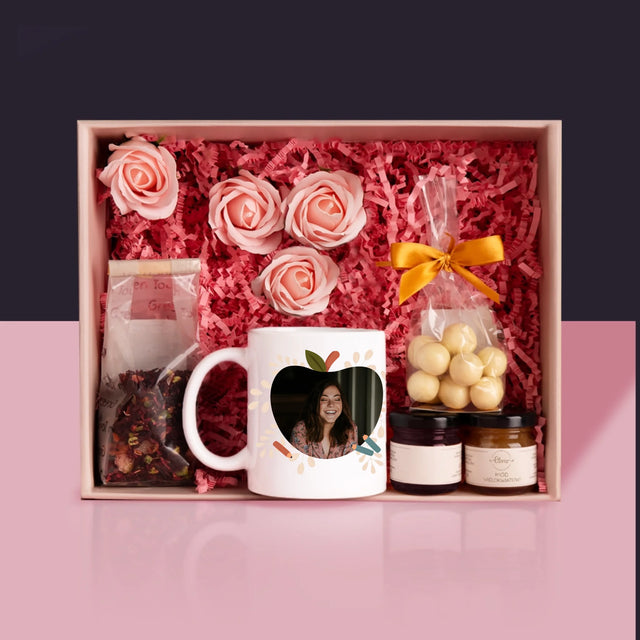 Foto Und Unterschrift: Kindergärtnerin - Geschenkset Mit Tasse, Tee Und Süßigkeiten