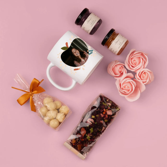 Foto Und Unterschrift: Kindergärtnerin - Geschenkset Mit Tasse, Tee Und Süßigkeiten