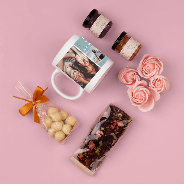 Fotocollage: Beste Freundinnen - Geschenkset Mit Tasse, Tee Und Süßigkeiten