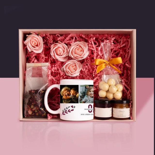 Fotocollage: Oma - Geschenkset Mit Tasse, Tee Und Süßigkeiten