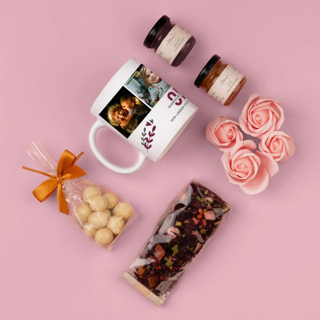 Fotocollage: Oma - Geschenkset Mit Tasse, Tee Und Süßigkeiten