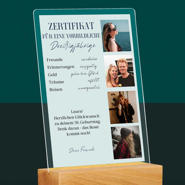 Fotocollage: Zertifikat Für Eine Vorbildliche Dreißigjährige - Druck Auf Acrylglas