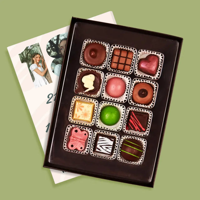 Buchstaben-Collage: 18 Jahre Countdown - Pralinen