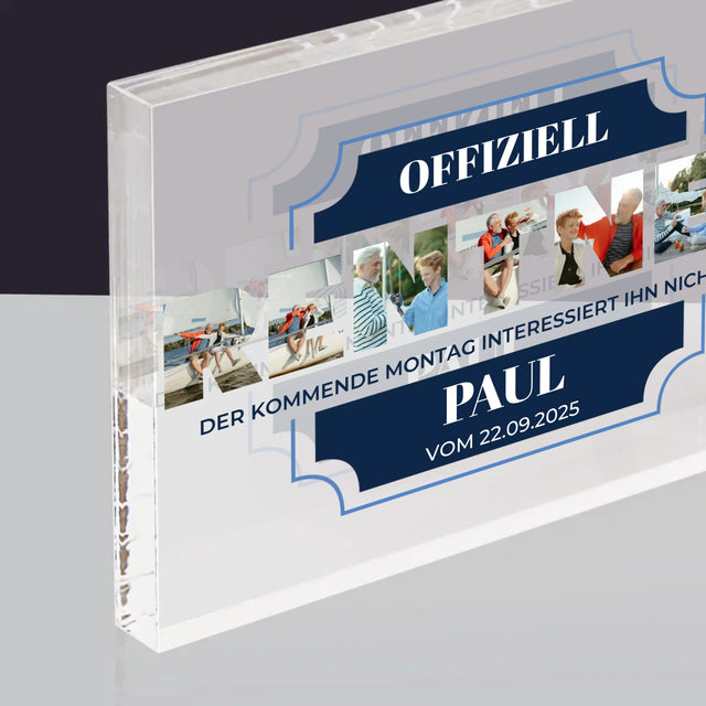 Buchstaben-Collage: Offiziell Im Ruhestand - Acrylblock