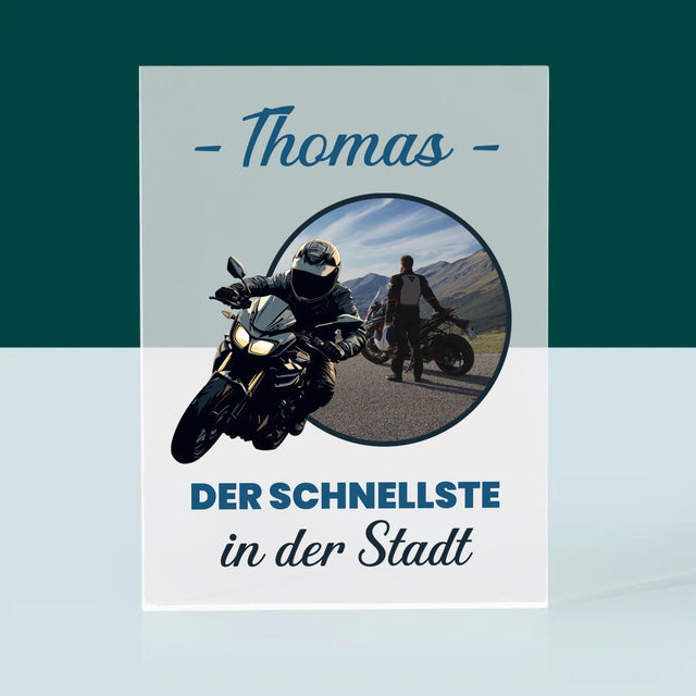 Foto Und Unterschrift: Der Schnellste In Der Stadt - Druck Auf Acrylglas