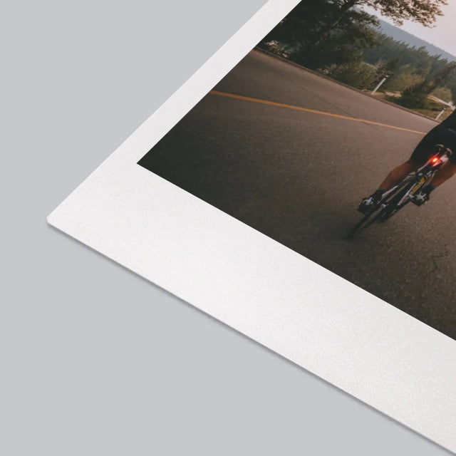 Foto Und Unterschrift: Definition Eines Radfahrers - Schreibtischunterlage