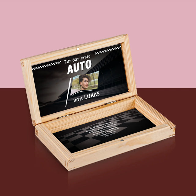 Foto Und Unterschrift: Für Das Erste Auto - Holzkassette