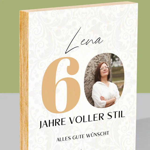 Foto Und Unterschrift: 60 Jahre Voller Stil - Druck Auf Holz
